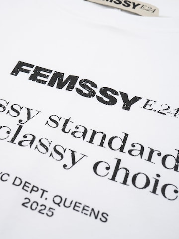 T-shirt FEMSSY en blanc
