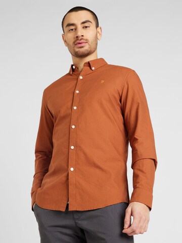 FARAH - Slim Fit Camisa 'BREWER' em laranja: frente