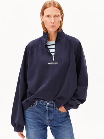 ARMEDANGELS Sweatshirt GMT DYE TROYER in Blau: Vorderseite