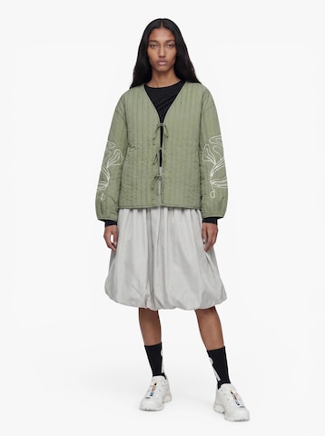 VERO MODA Демисезонная куртка 'VMCLIO' в Зеленый