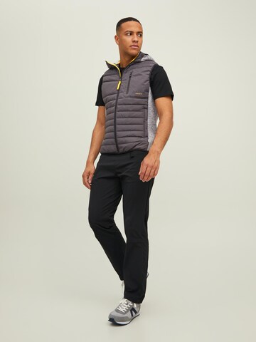 JACK & JONES - Chaleco 'Berg' en gris