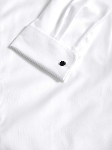 Coupe slim Chemise Marks & Spencer en blanc