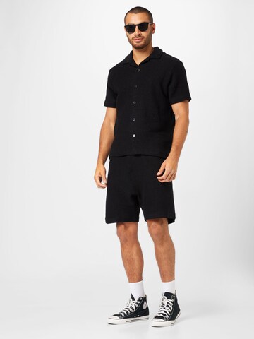 WEEKDAY Comfort fit Button Up Shirt in Black