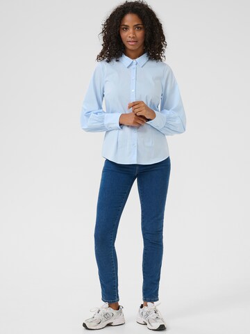 Kaffe - Blusa em azul