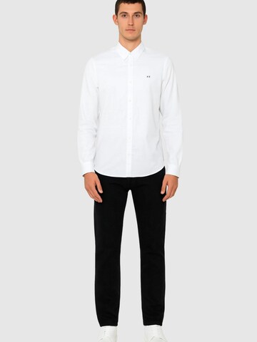 Coupe regular Chemise 'S45101' SUN68 en blanc