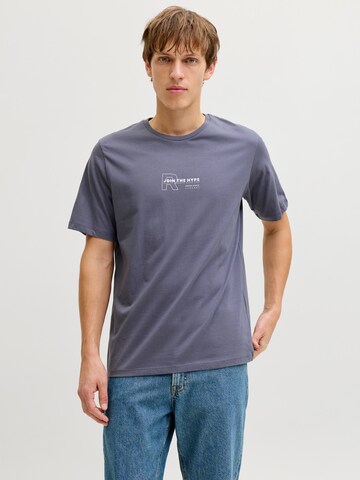 JJ Rebel T-Shirt 'JREBZAKI' in Grau: Vorderseite