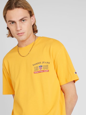 Tommy Jeans T-shirt 'ARCHIVE GAMES' i gul