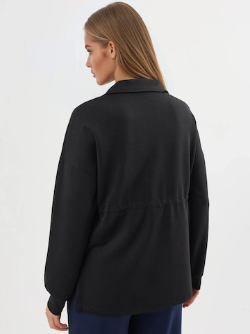 Busem - Sweatshirt em preto