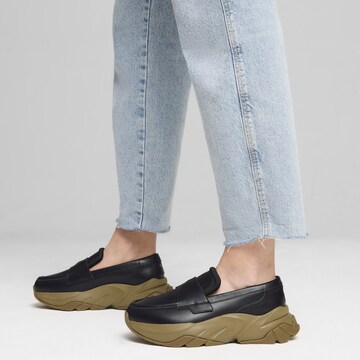 PUMA Slip-on 'Sophyr' in Black