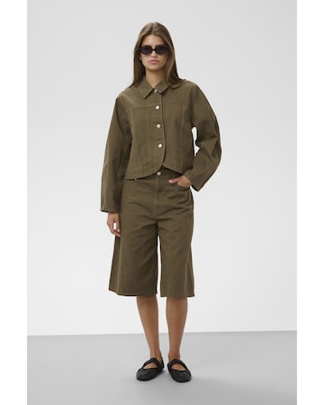 SOAKED IN LUXURY - Loosefit Calças 'Sanaga' em castanho