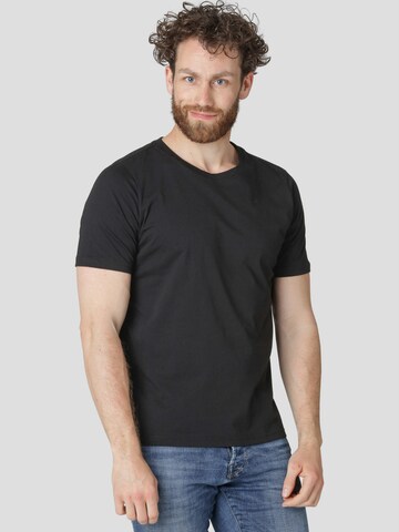 Superstainable Shirt 'Holmen' in Black: front