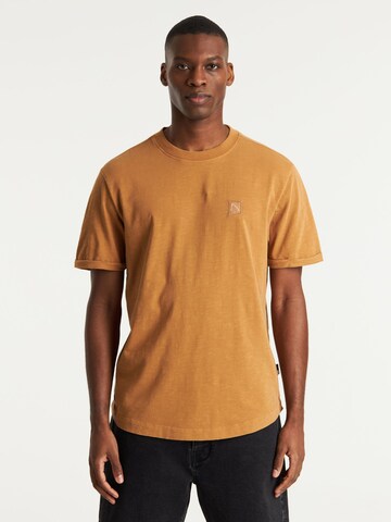 CHASIN' Shirt 'Brody Slub' in Brown: front