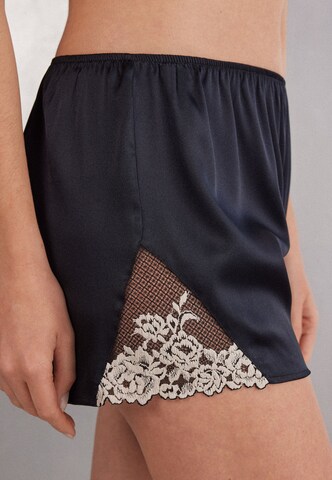 INTIMISSIMI Pyjamahose 'PRETTY FLOWERS' in Schwarz