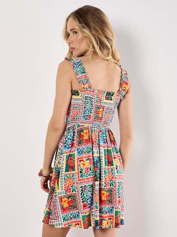 Robe ' ' Apricot en blanc