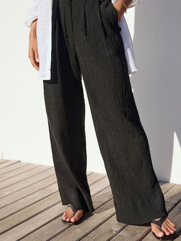 Next Широкий Штаны в Черный: спереди