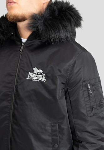 Lonsdale London Kurtka zimowa 'Mornington' w kolorze czarny