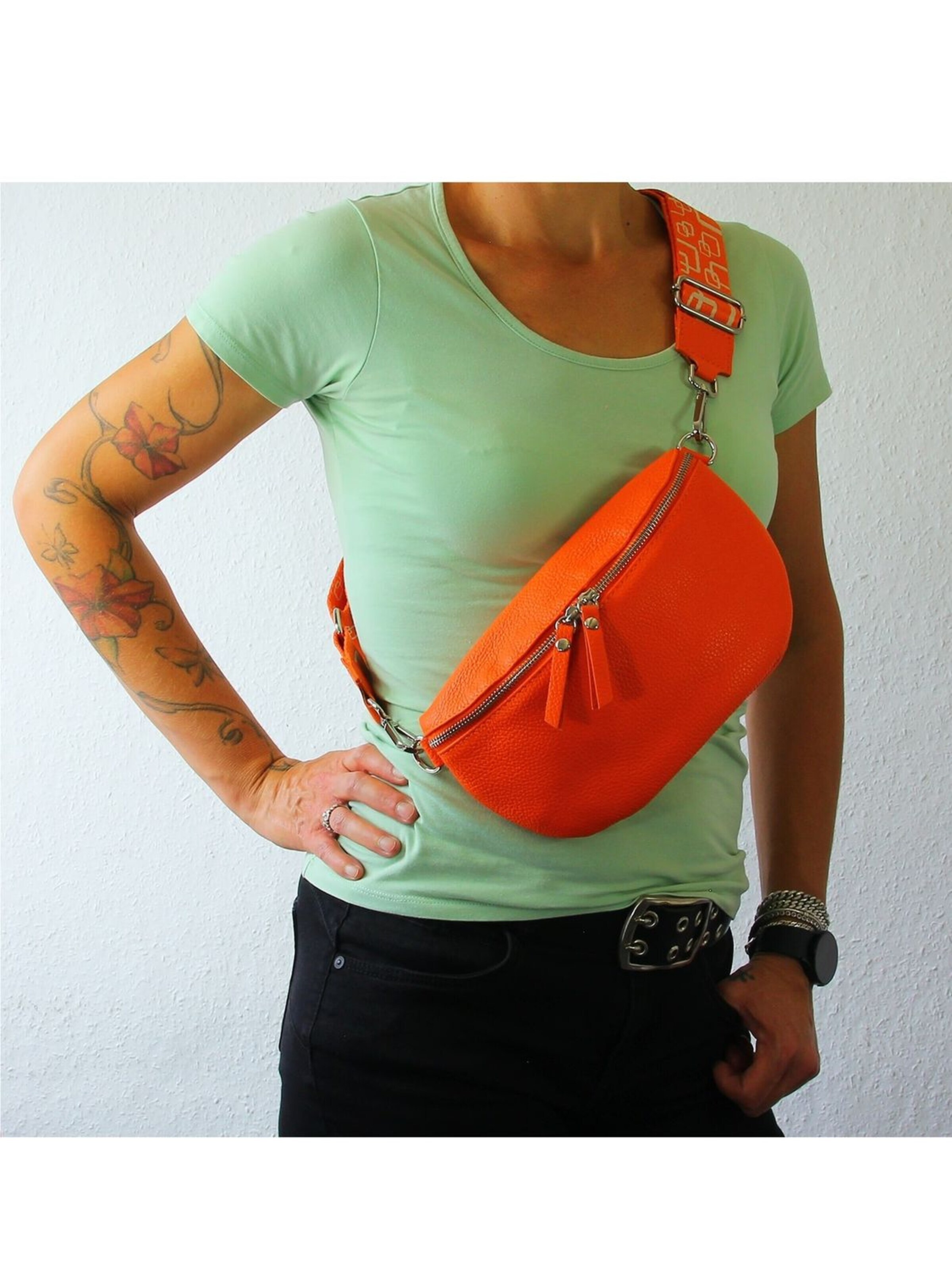 Florence Heuptas in Oranje