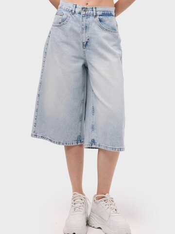 IT'S BASIC Regular Jeans 'BERMUDA DENIM SHORT' in Blauw