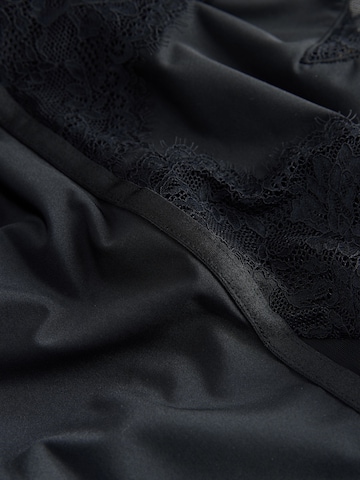 Lipsy Bodysuit in Black