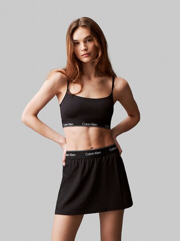 Calvin Klein Sport Rock in Schwarz: Vorderseite