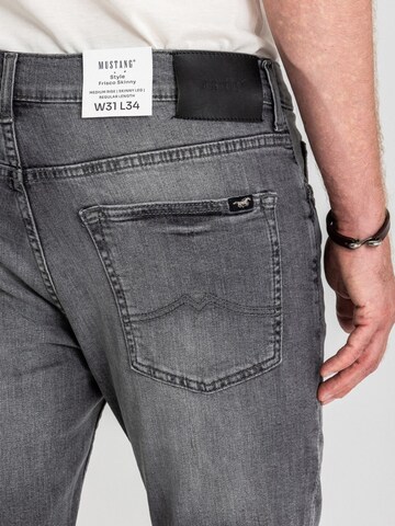Skinny Jeans 'Frisco' di MUSTANG in grigio