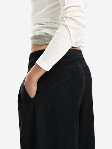regular Pantaloni 'PANT_MERLI 26SWPW31' di Desigual in nero