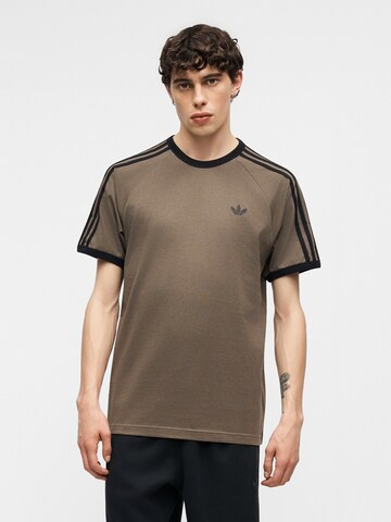 ADIDAS ORIGINALS Футболка в Коричневый: спереди