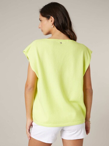 Pull-over 'Miria' Deeluxe en jaune