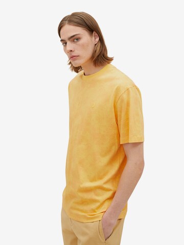 T-Shirt TOM TAILOR DENIM en jaune : devant