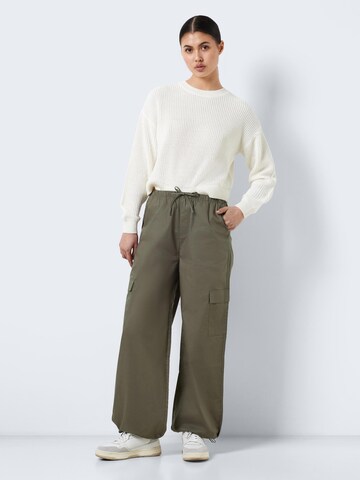 Noisy may - Tapered Pantalón cargo 'Pinar' en verde