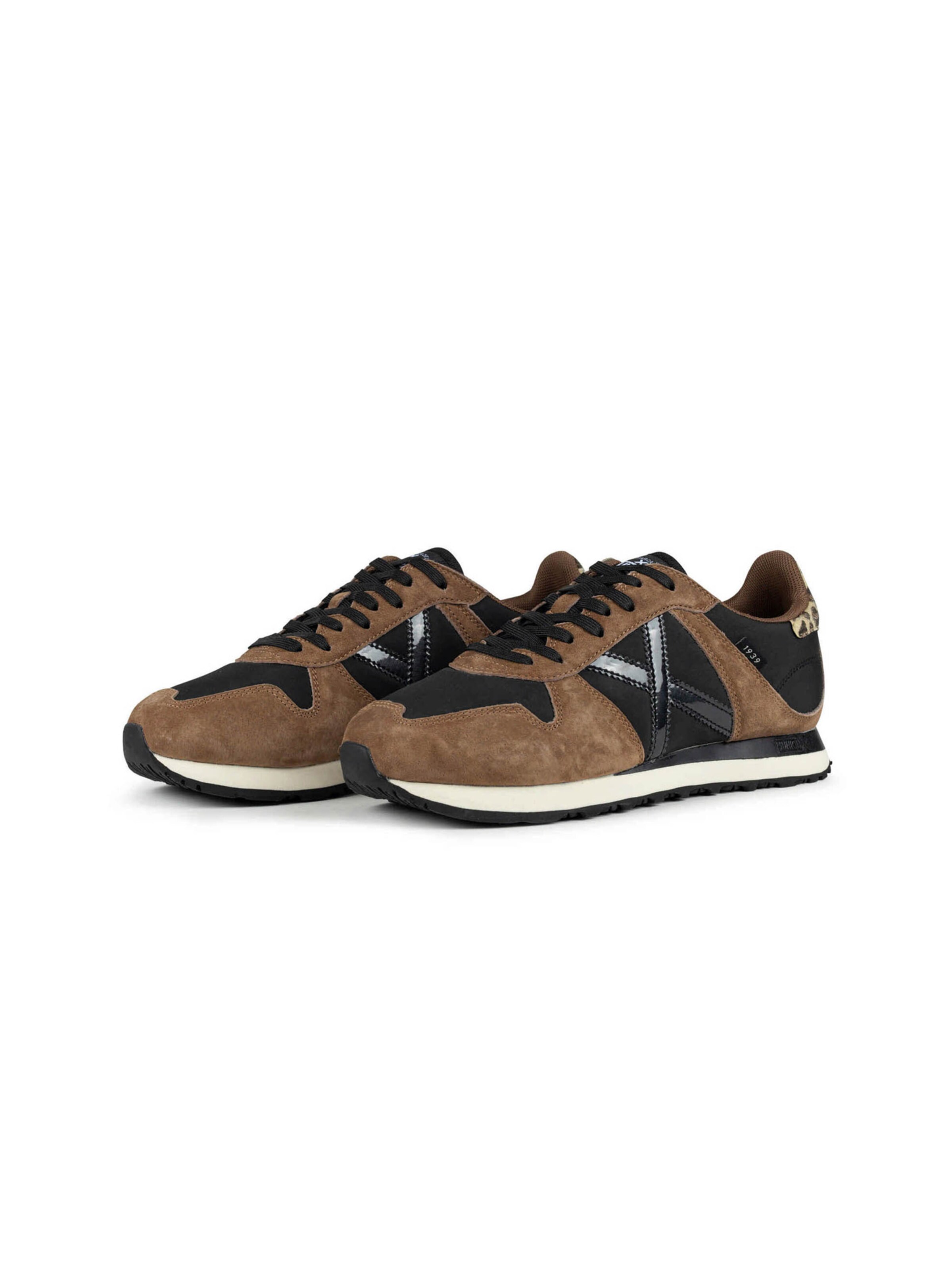 MUNICH Sneakers laag 'MASSANA CLASSIC' in Zwart: voorkant