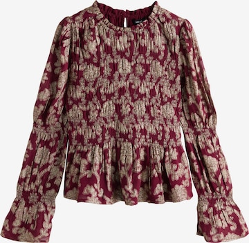 Next Pusero värissä punainen: etupuoli