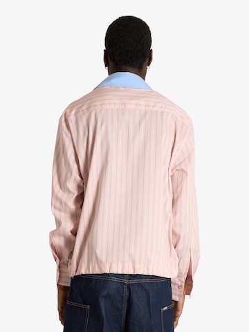 Coupe regular Chemise Yes London en rose
