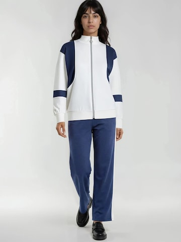 Hiccup Sweat suit in Blue: front