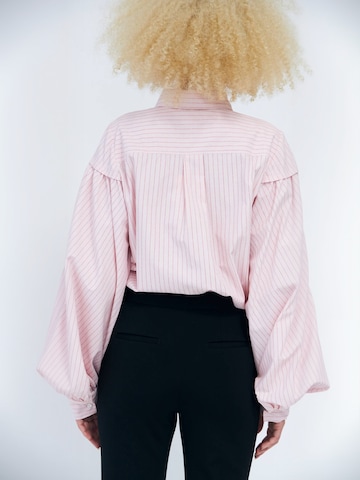 Tricou 'Finacras' de la Crās pe roz