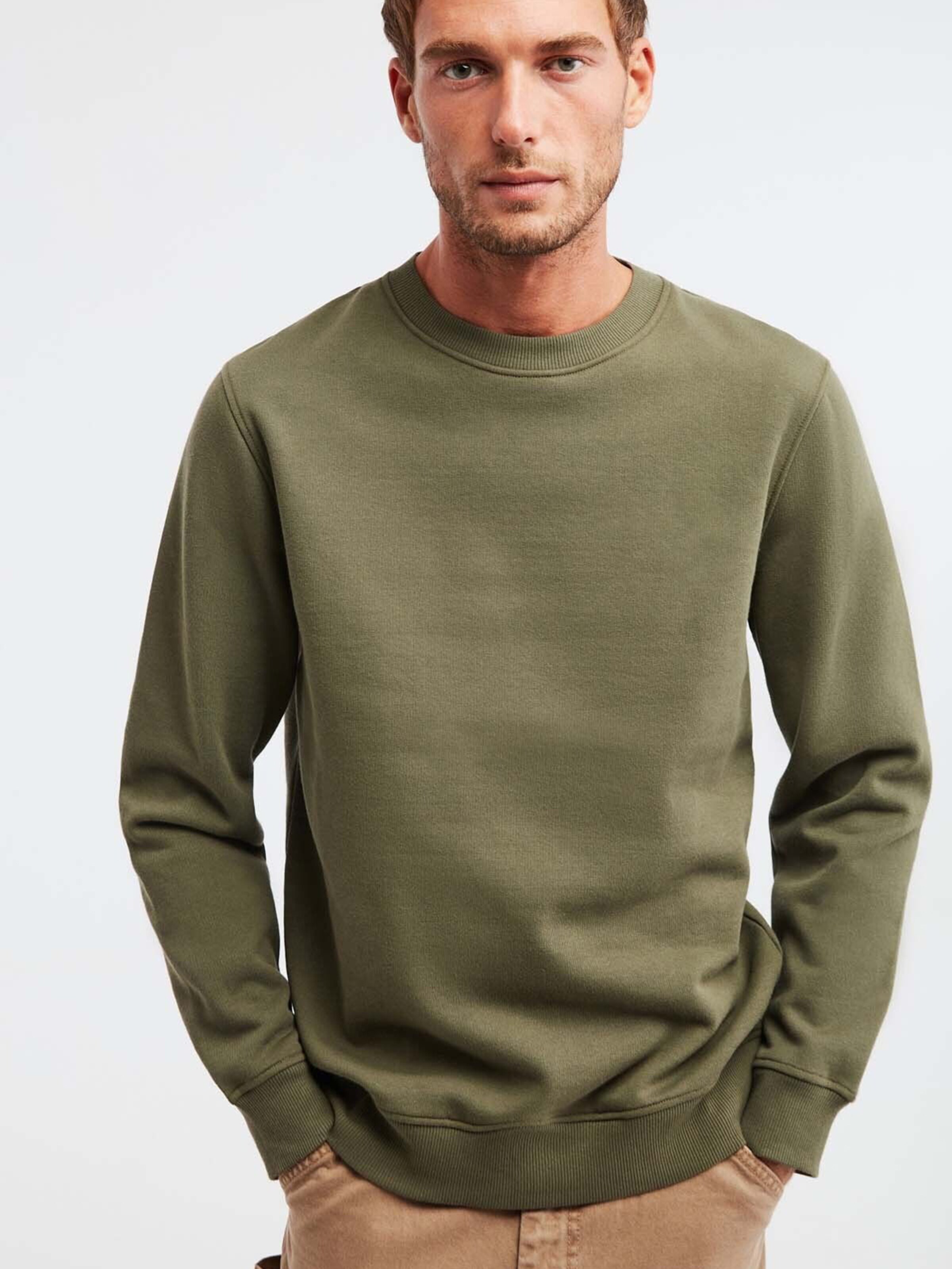 e7269a25aabd0cb4cf13a3c2357259cd.jpg?quality=75\u0026height=1280\u0026width=960