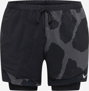 NIKE Regular Sportshorts 'STRIDE' in Schwarz: predná strana