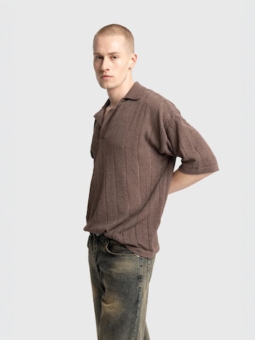 Giesto Shirt 'T-Shirts' in Bruin
