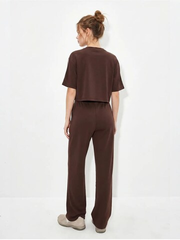 Pantalons de tailleur Bianco Lucci en marron