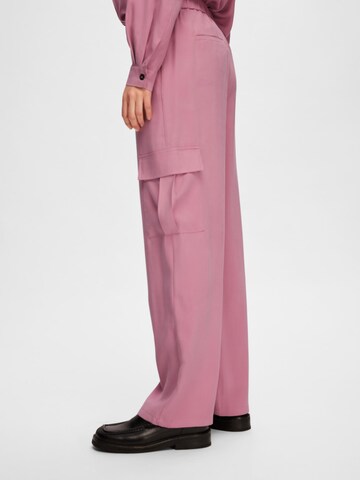SELECTED FEMME Regularen Kargo hlače 'ALIENOR' | roza barva