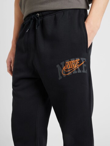 Nike Sportswear Zúžený Kalhoty 'CLUB BB CF' – černá