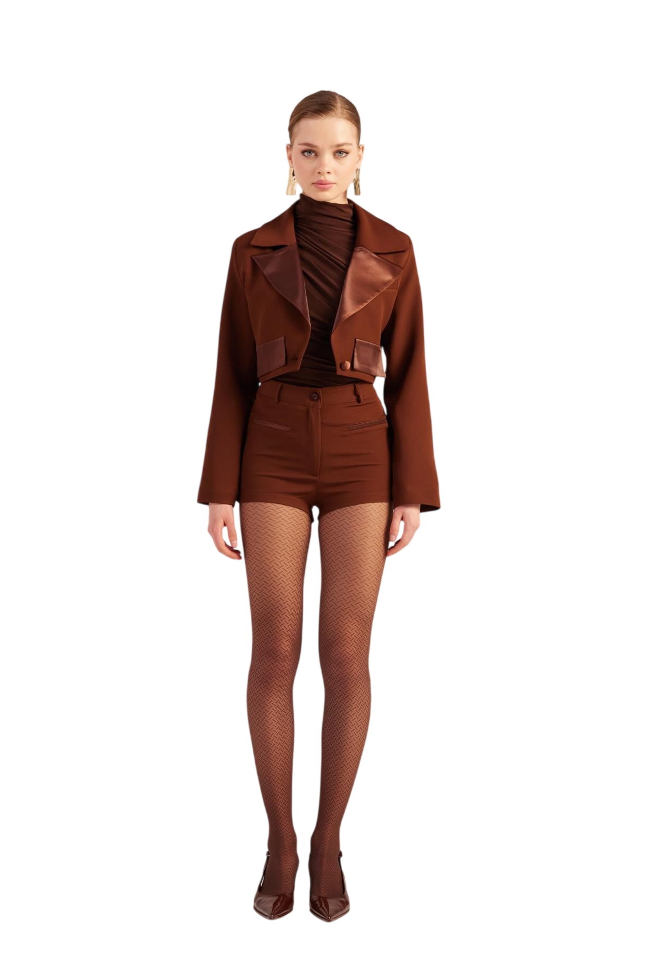 HOLLY LOLLY Slimfit Shorts in Braun