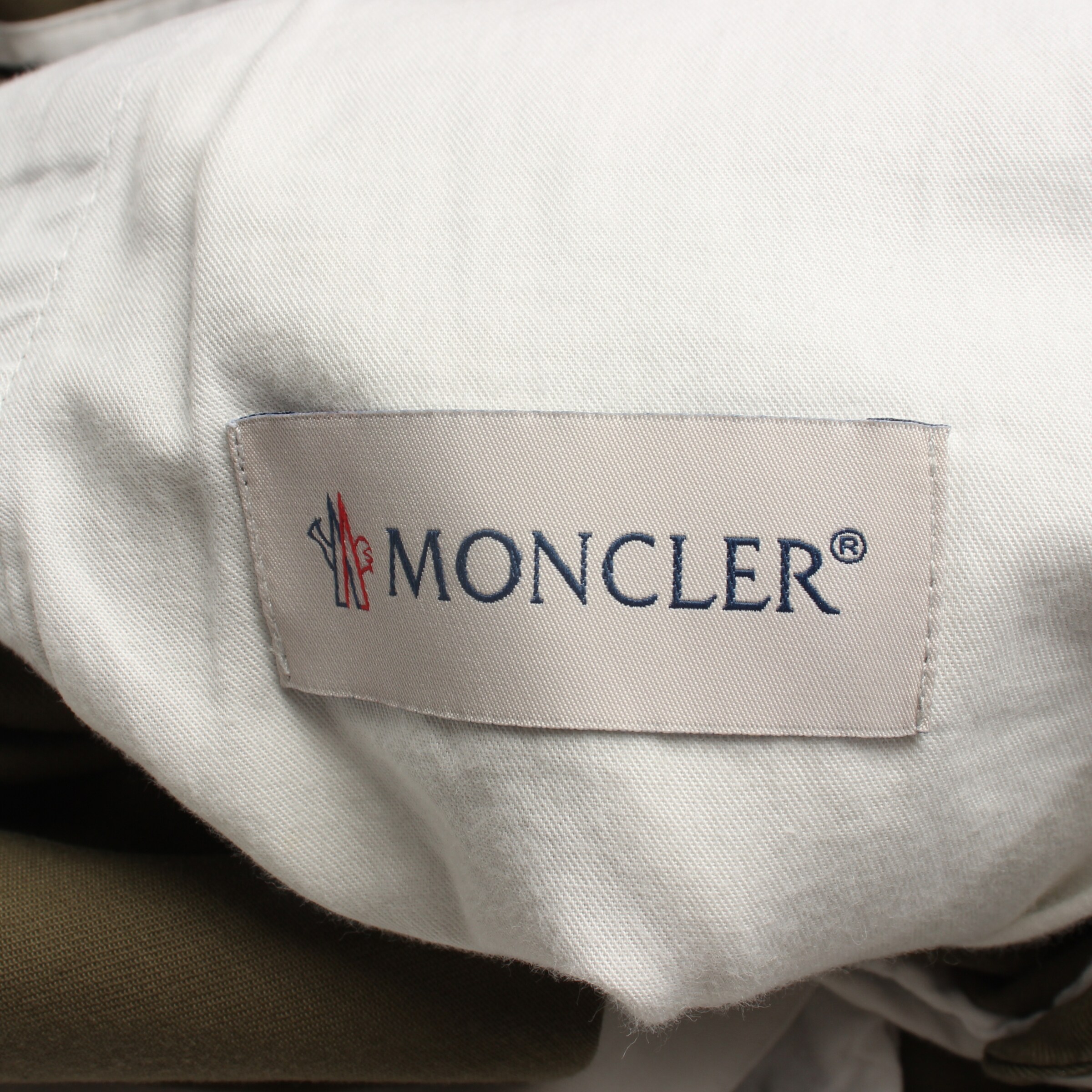 MONCLER Hose 34 in Grün