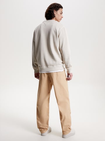 Tommy Jeans Sweatshirt in Beige
