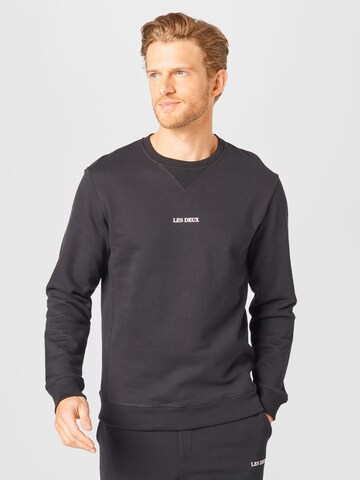 Les Deux Sweatshirt 'Lens' i svart: framsida