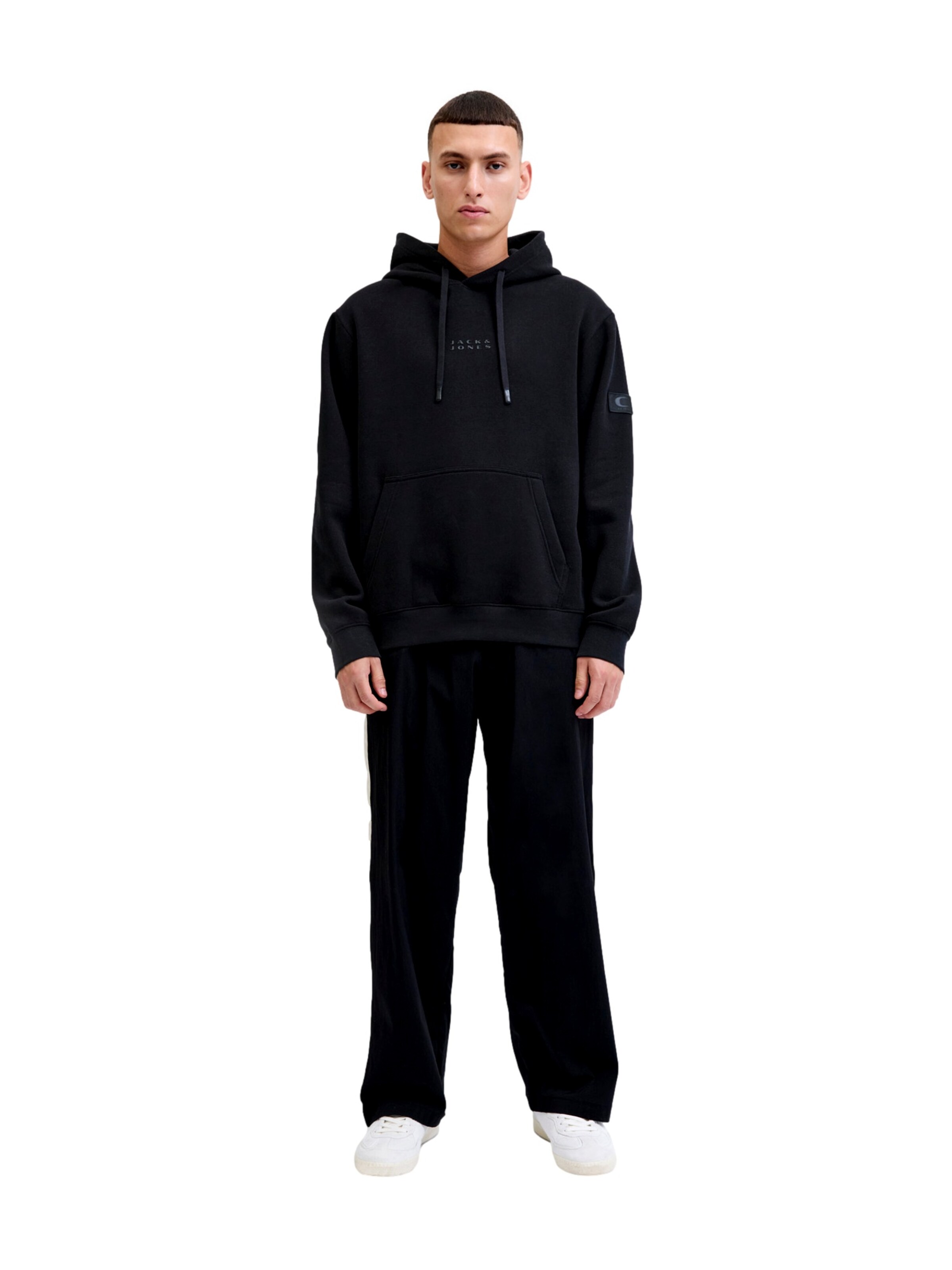 Felpa 'Point' di JACK & JONES in nero