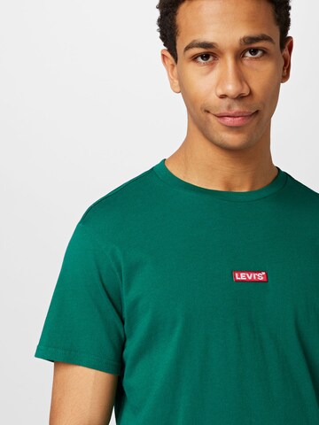 žalia LEVI'S ® Marškinėliai 'Relaxed Baby Tab Short Sleeve Tee'