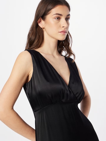 Robe Wallis en noir