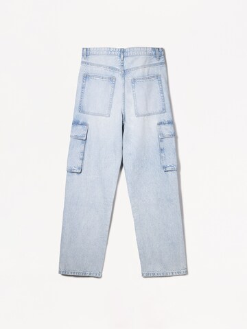 Bershka Loose fit Cargo Jeans in Blue