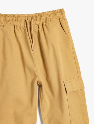 Koton Tapered Broek in Geel